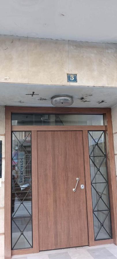 Tcc Lux Studio Thessaloniki Exterior photo